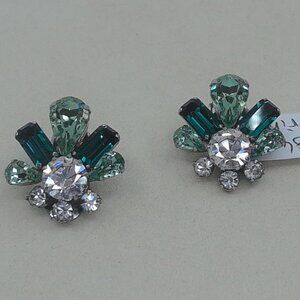 Vintage Emerald-Green Rhinestone Clip-On Earrings 1 Inch